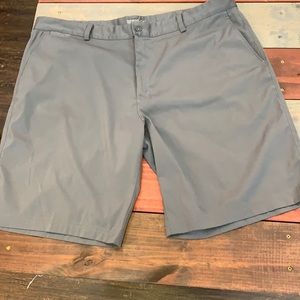 🎉3/$20 Nike Dri-Fit Golf Gray Shorts Size 42